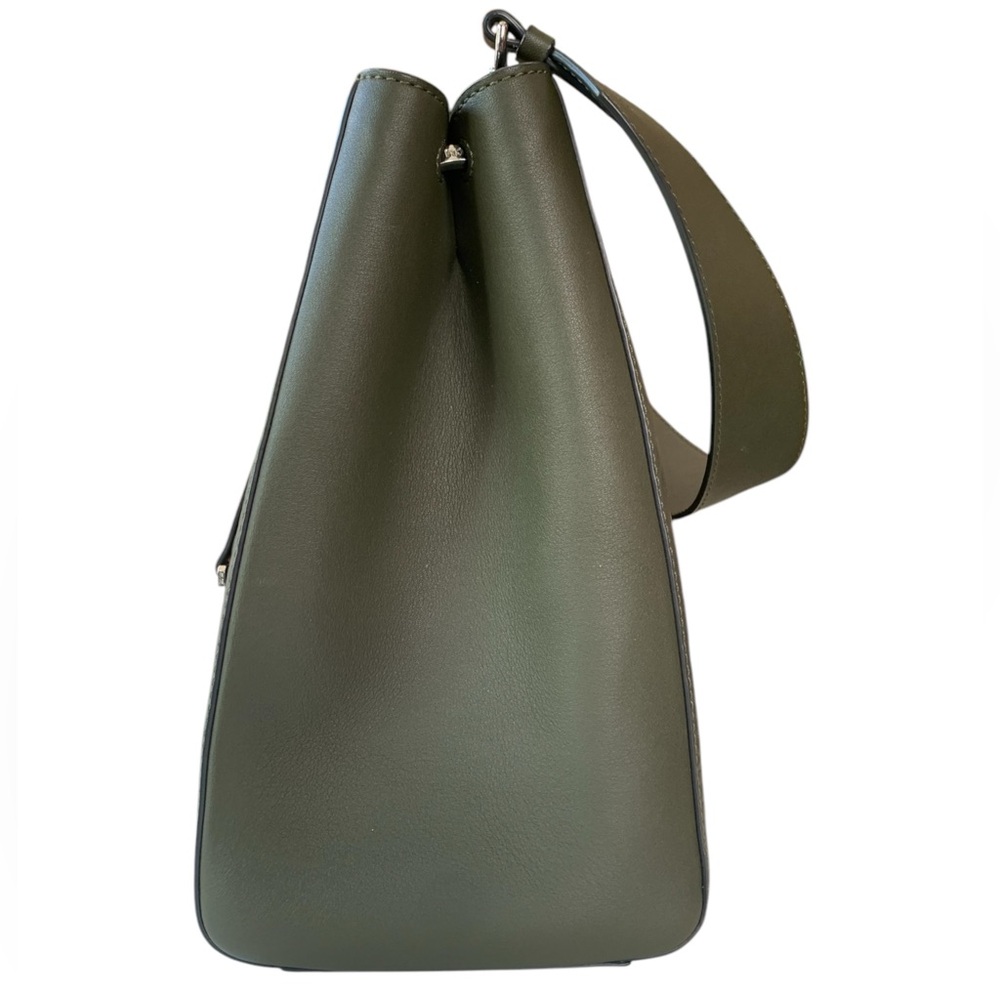 MCM Klara Green Monogram Leather Shoulder Bag - Picture 5 of 8